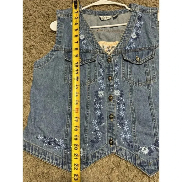 STUDIO WEST DENIM VEST Women's Blue Floral Embroidery Vintage Casual Cowgirl XL - Picture 7 of 7